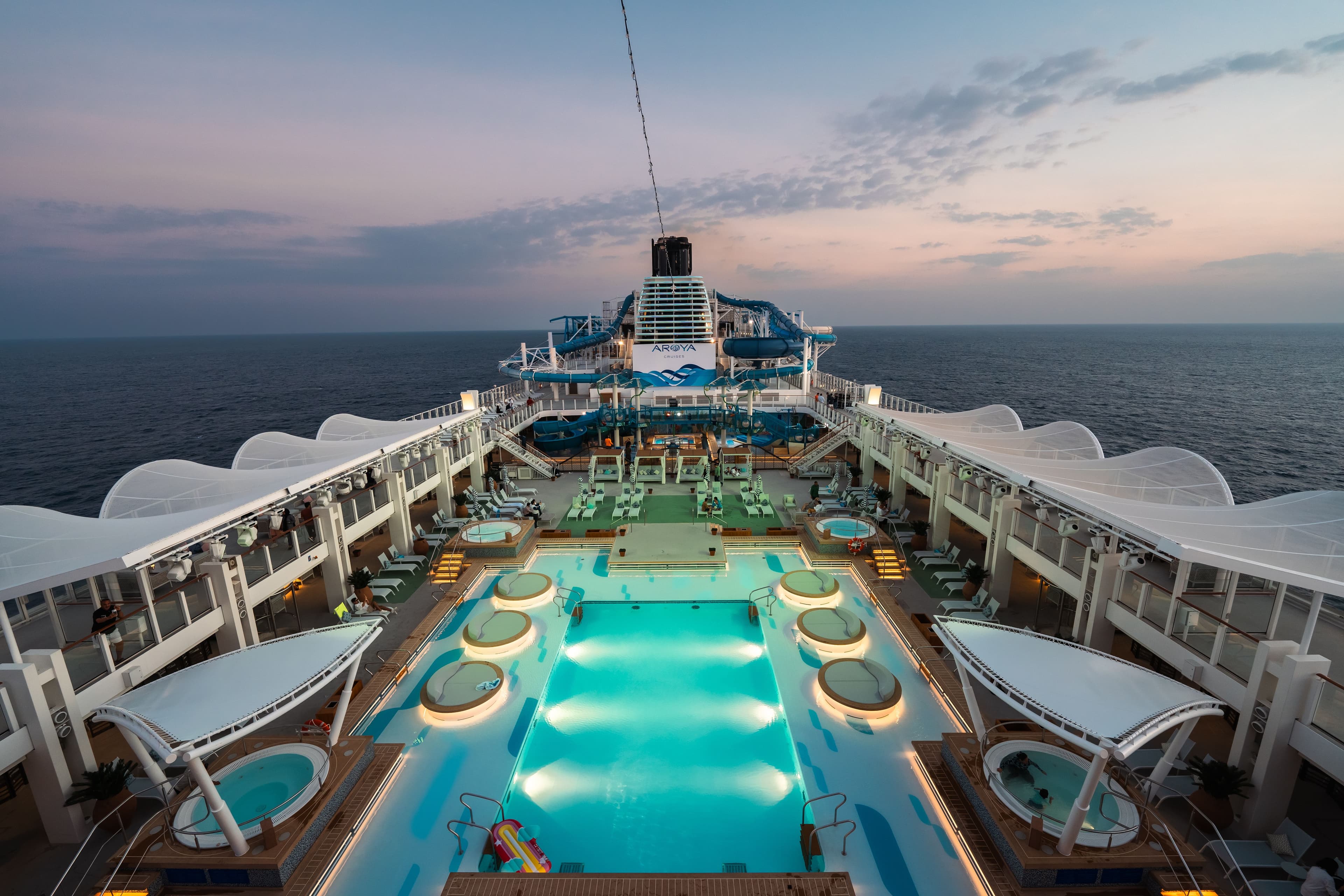 Paquete completo (crucero + visita a la ciudad de Jeddah + traslado desde el aeropuerto)