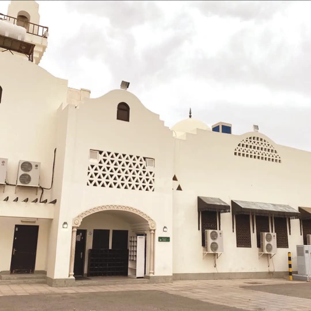 Experimentando los efectos de la Batalla de Uhud: Un viaje a través de las páginas de la biografía del Profeta.